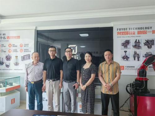 浙江大學李春光教授指導工作